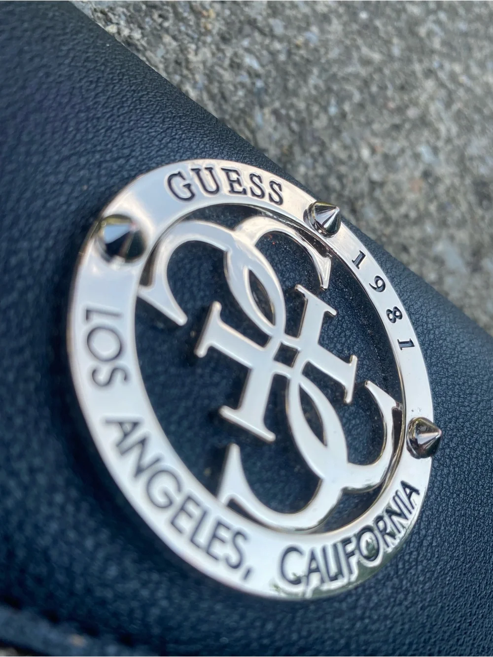 Guess stylish continental